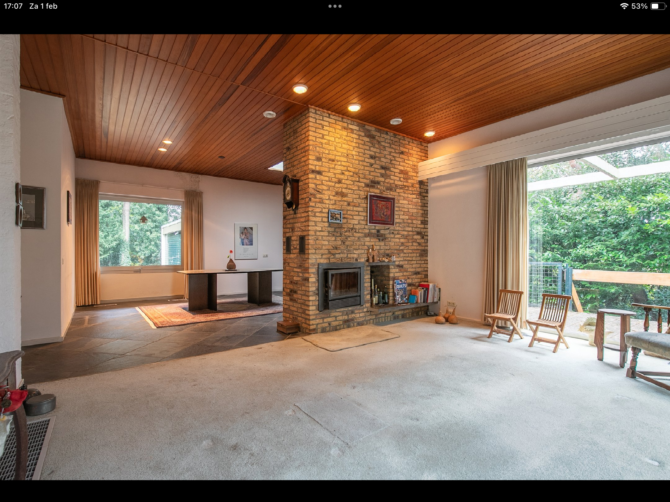 Van een gedateerde bungalow naar een warme, uitnodigende leefruimte met open keuken. – foto 5